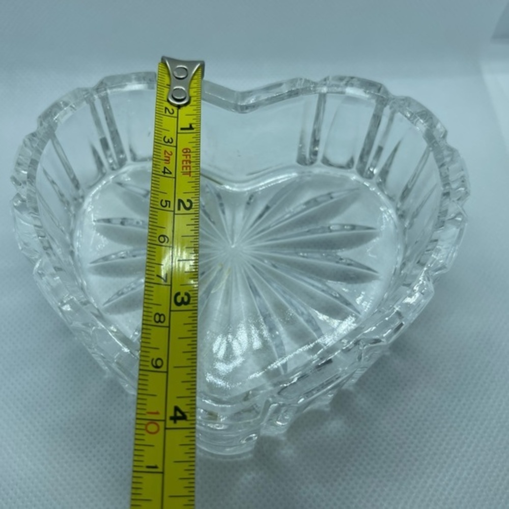 Crystal Heart Trinket Container - Picture 6 of 11